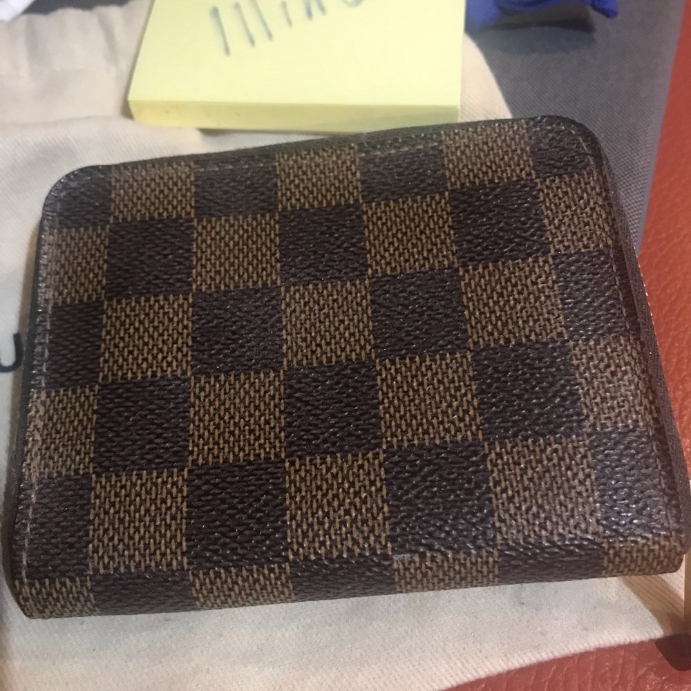 Zippy coin purse